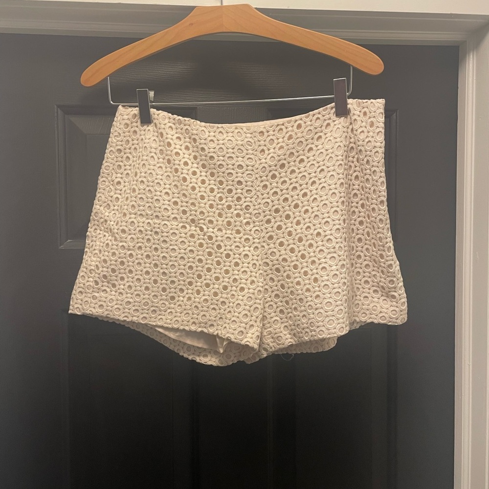Banana Republic Cream Shorts with Intricate Design